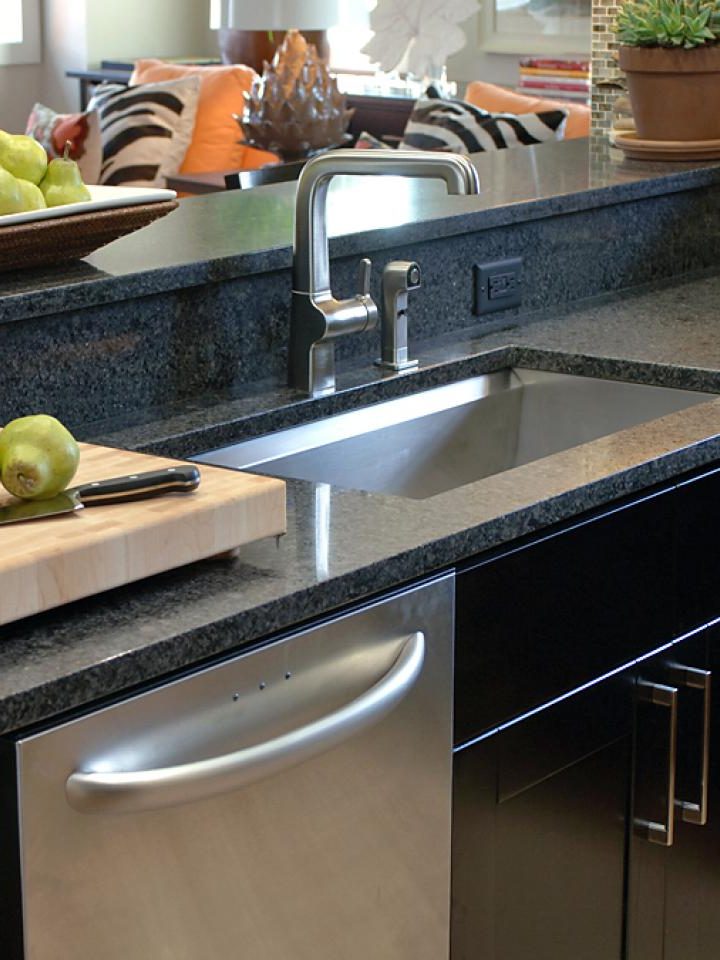 Tips For Choosing The Best Kitchen Sink And Faucet For Your Home