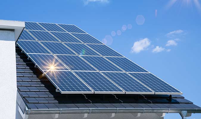 Benefits of installing solar panels on your home