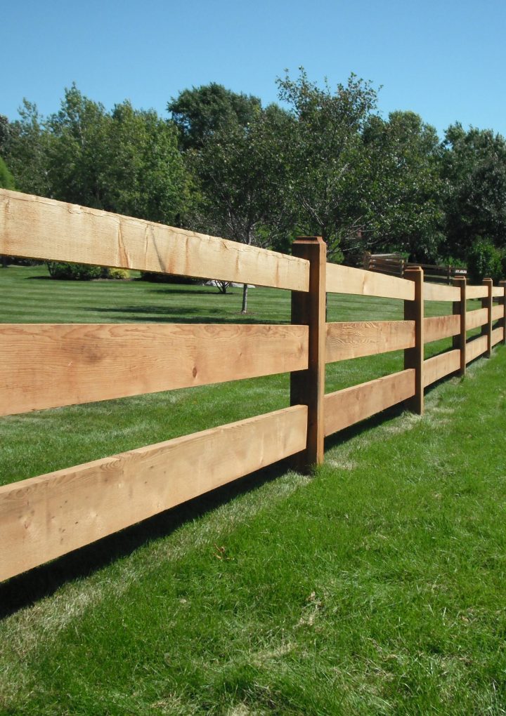 Enjoy a Durable & Weather Resistant Fence with CertainTeed Vinyl Fence